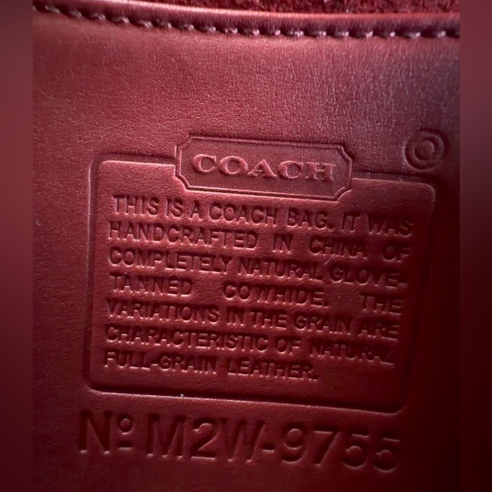 VINTAGE COACH RED LEATHER PENNY POCKET BAG
Style # 9755 - Picture 13 of 17